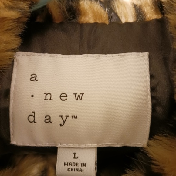 Winter coat - Picture 3 of 4